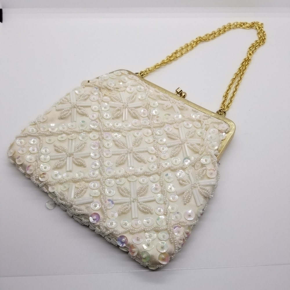 vintage ivory colored beaded and sequined evening bag with gold chain strap - Picture 1 of 8